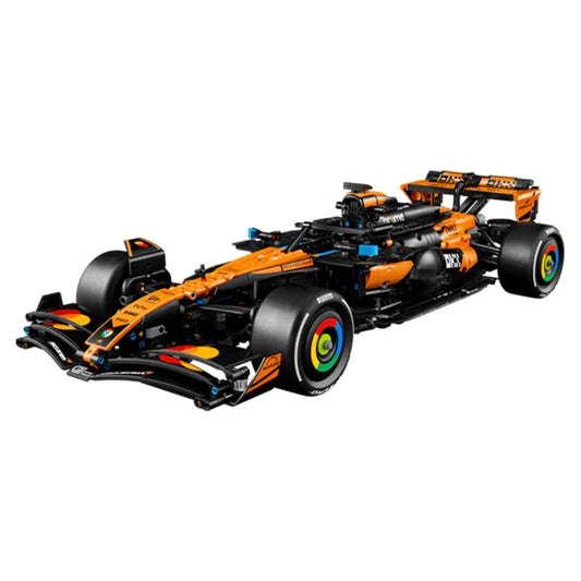 Britischer F1-Rennwagen MCL39 - 42228
